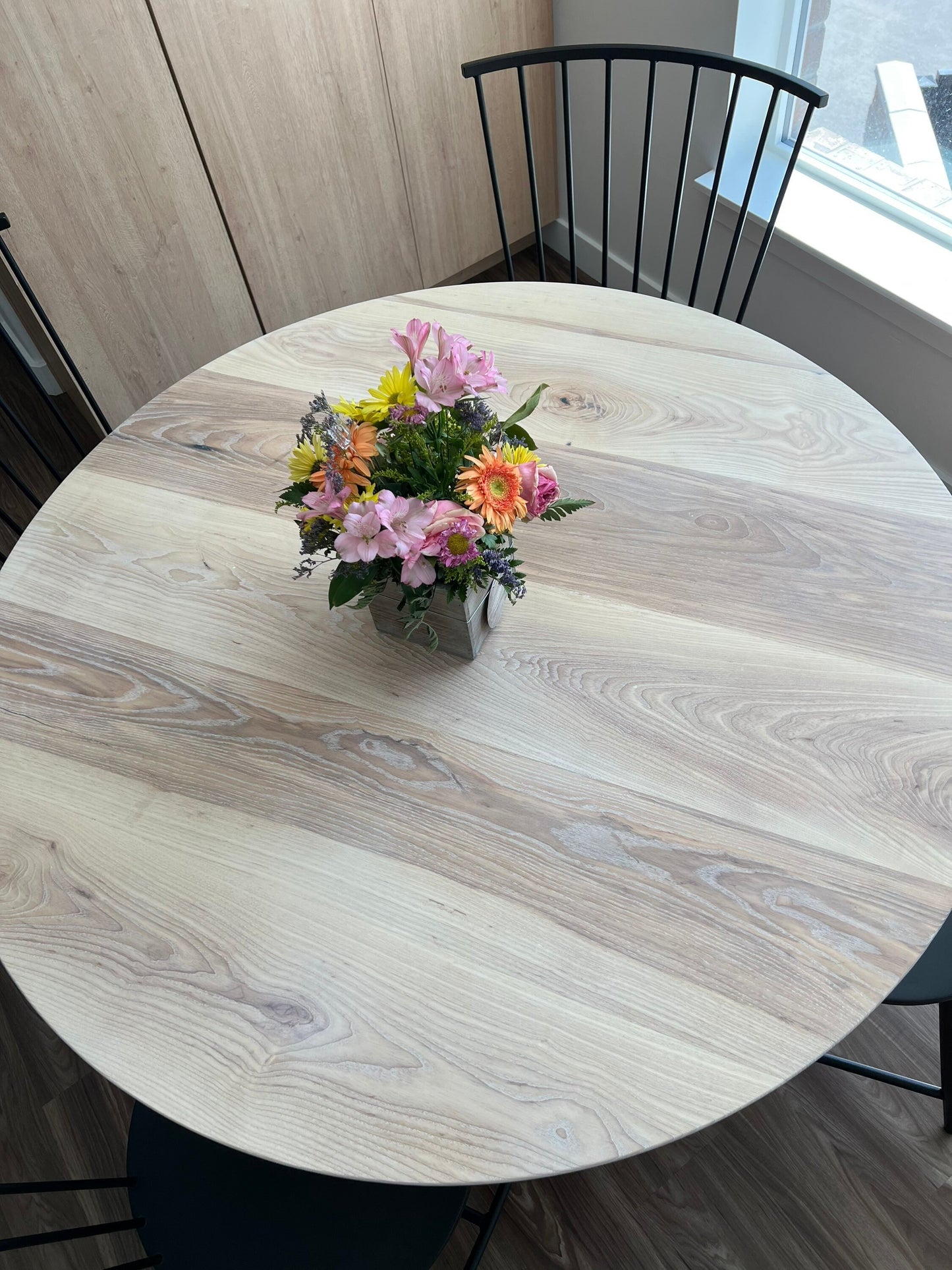 Round Dining Table with Matching, Geometric Base || Circular Hardwood Pedestal Table || Breakfast Nook Table || Ash or Hickory